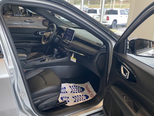 new 2026 Jeep Compass car, priced at $31,517