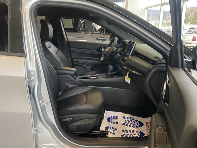 new 2026 Jeep Compass car, priced at $31,517