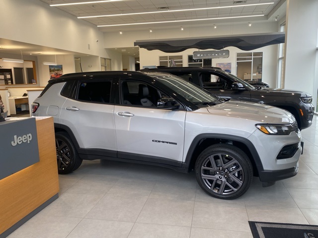 new 2026 Jeep Compass car, priced at $31,517