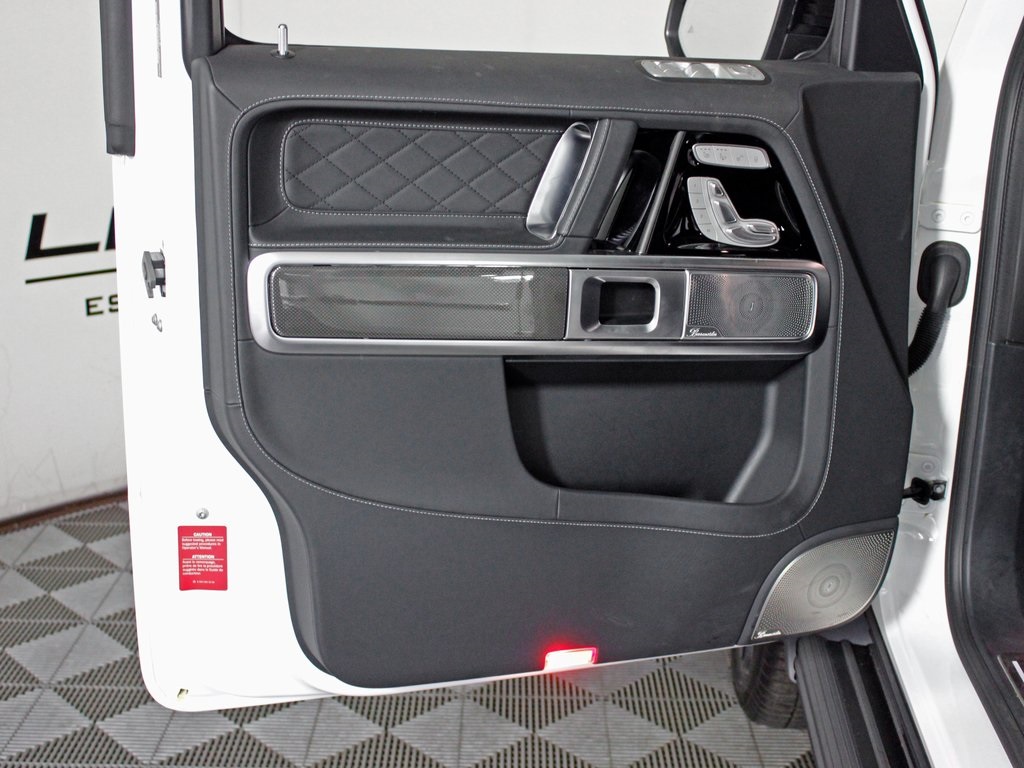 new 2025 Mercedes-Benz G-Class car, priced at $204,085