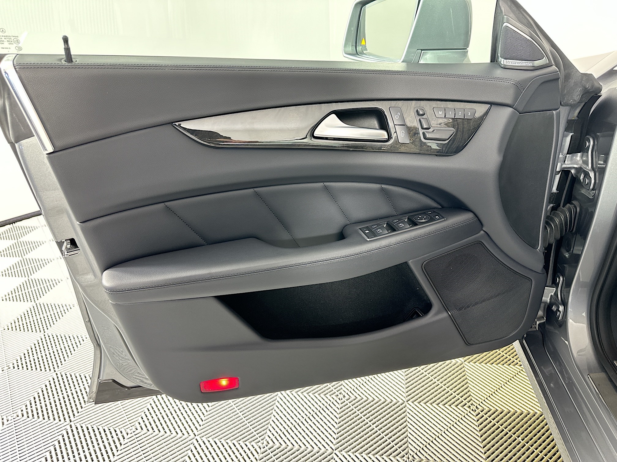 used 2012 Mercedes-Benz CLS car, priced at $19,999