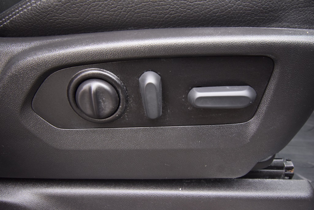 used 2021 GMC Sierra 1500 car, priced at $38,500