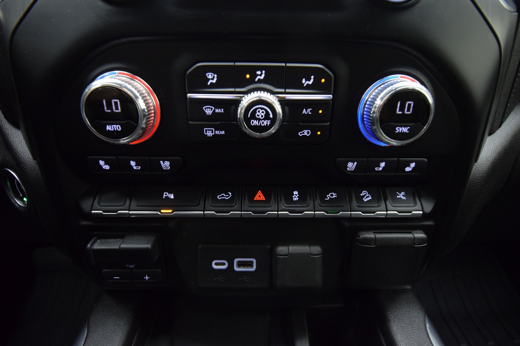 used 2021 GMC Sierra 1500 car, priced at $38,500