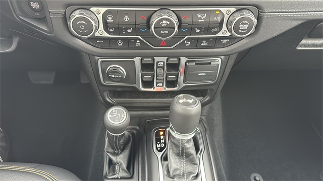 new 2025 Jeep Wrangler car, priced at $54,788