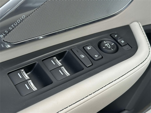 new 2026 Acura RDX car, priced at $49,650