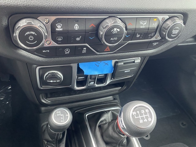 new 2025 Jeep Wrangler car, priced at $39,916