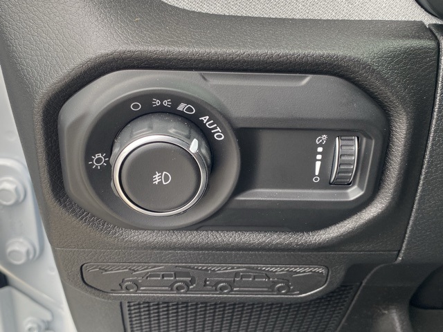 new 2025 Jeep Wrangler car, priced at $39,916