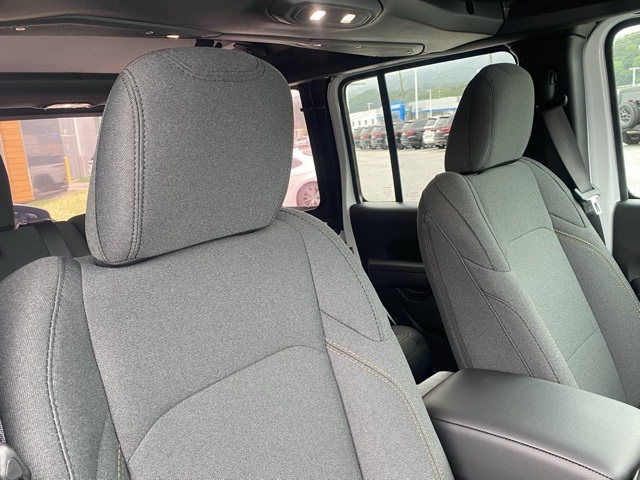 new 2025 Jeep Wrangler car, priced at $39,916