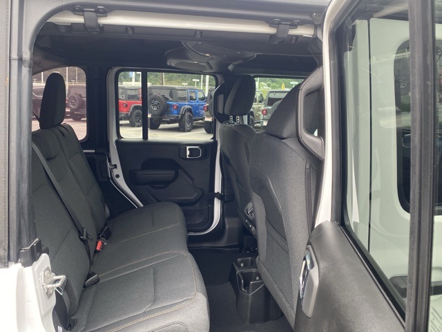 new 2025 Jeep Wrangler car, priced at $39,916