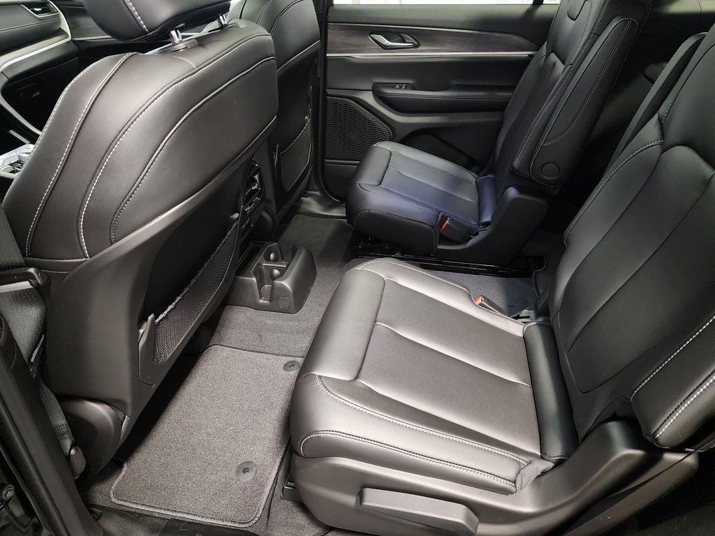 new 2025 Jeep Grand Cherokee L car, priced at $47,784