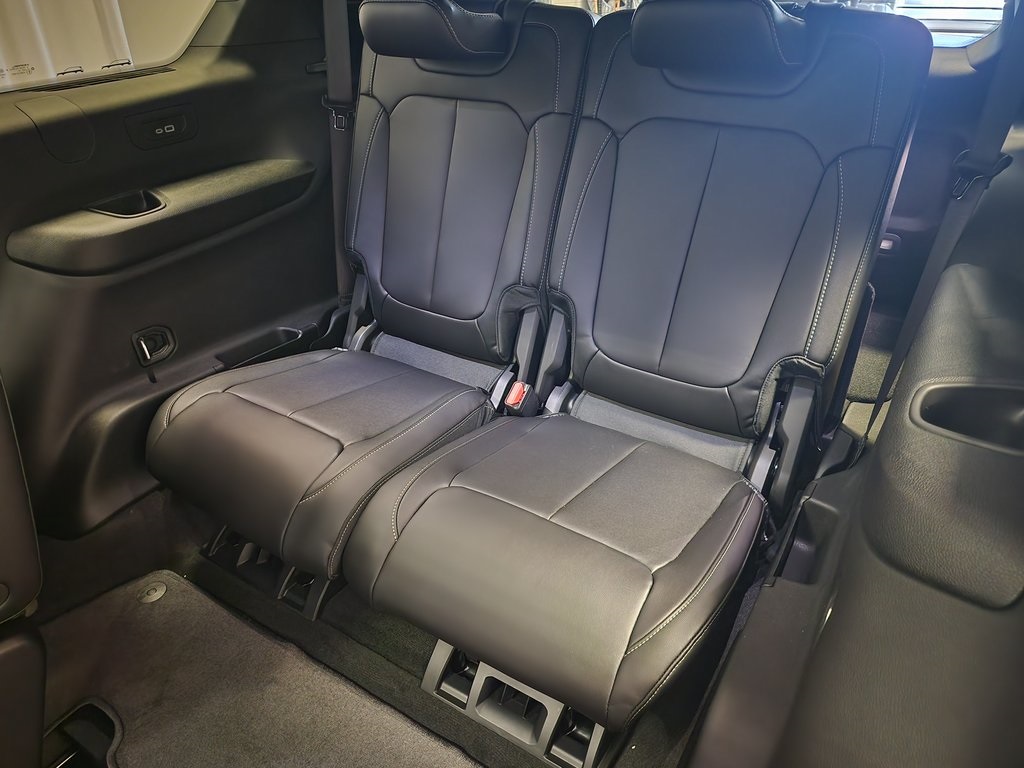 new 2025 Jeep Grand Cherokee L car, priced at $47,784
