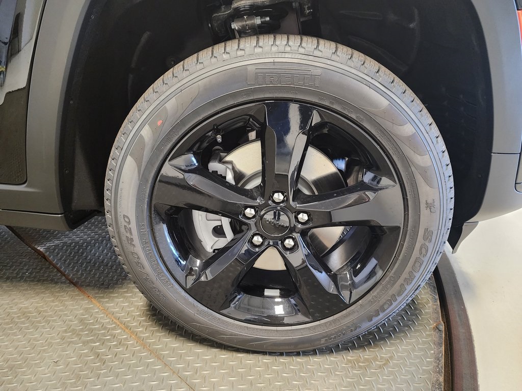 new 2025 Jeep Grand Cherokee L car, priced at $47,784