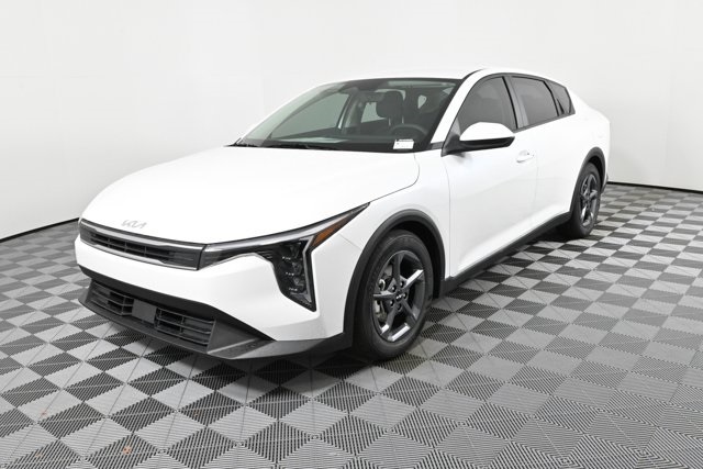 new 2025 Kia K4 car, priced at $25,099
