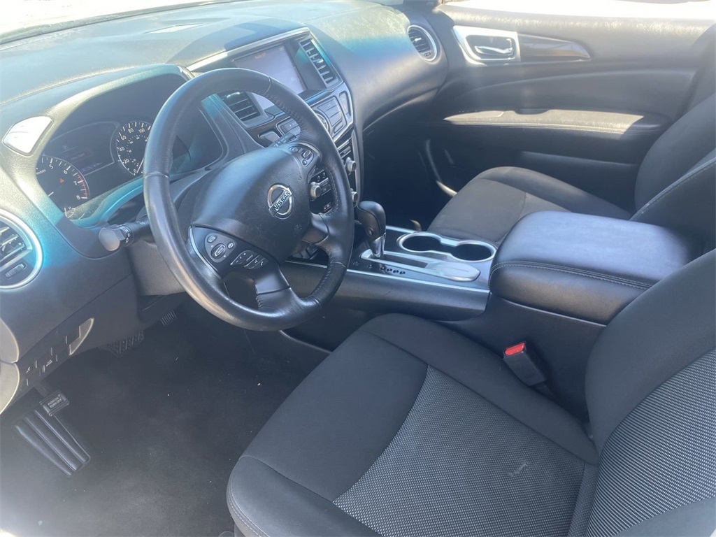used 2020 Nissan Pathfinder car