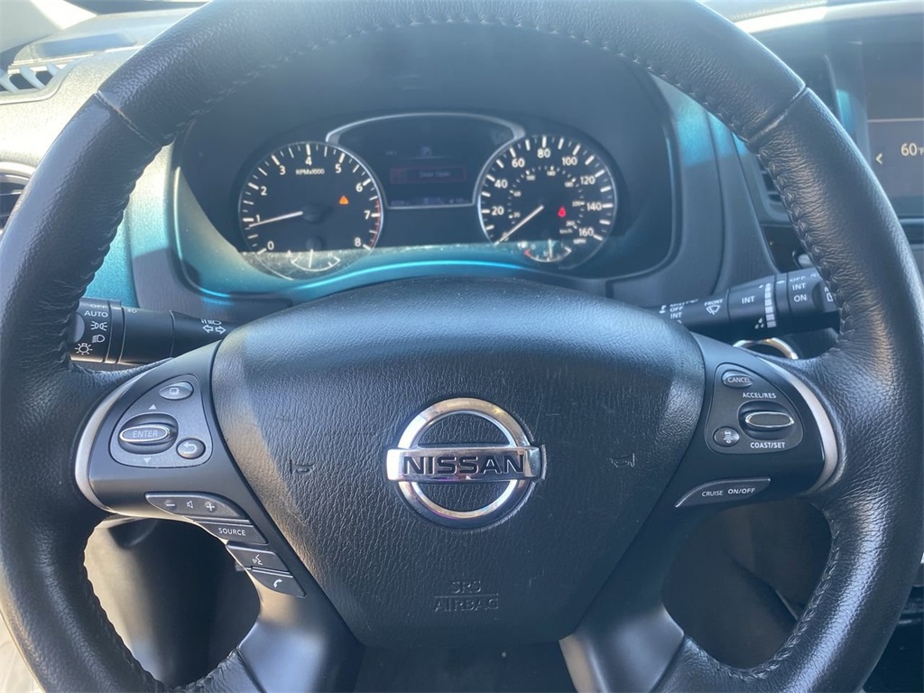 used 2020 Nissan Pathfinder car