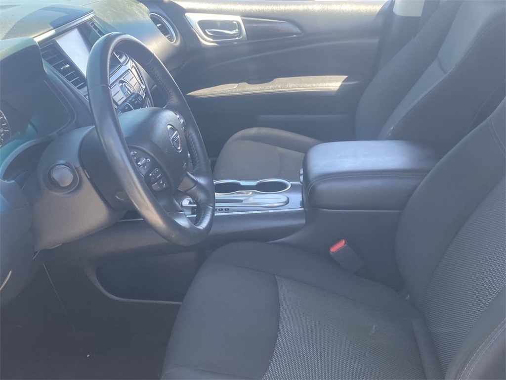 used 2020 Nissan Pathfinder car