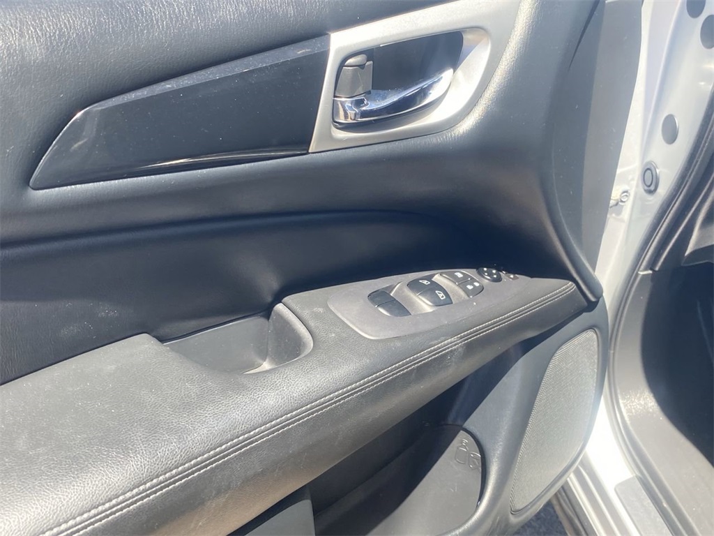 used 2020 Nissan Pathfinder car