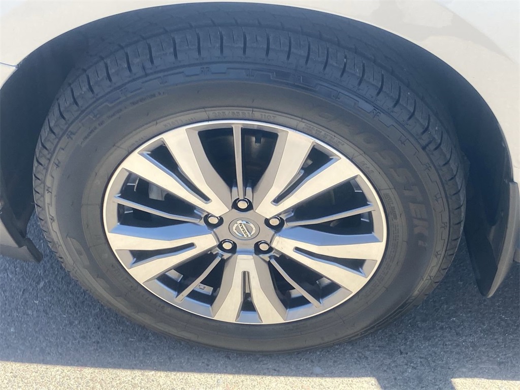 used 2020 Nissan Pathfinder car