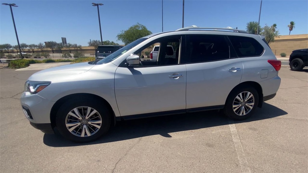 used 2020 Nissan Pathfinder car