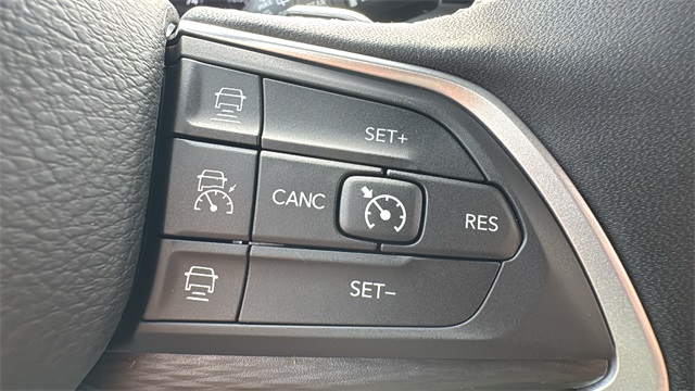 new 2025 Jeep Grand Cherokee car, priced at $43,735