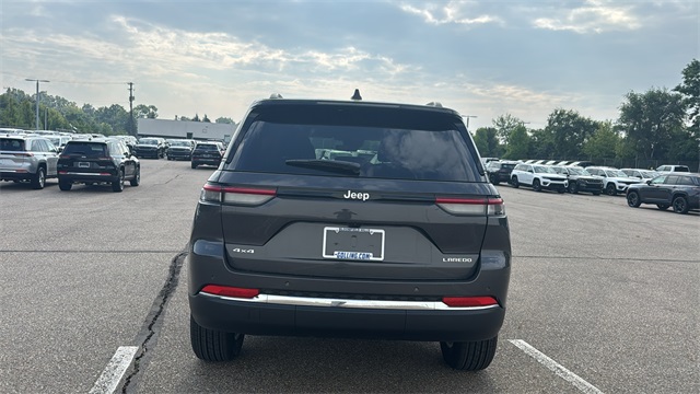 new 2025 Jeep Grand Cherokee car, priced at $43,735