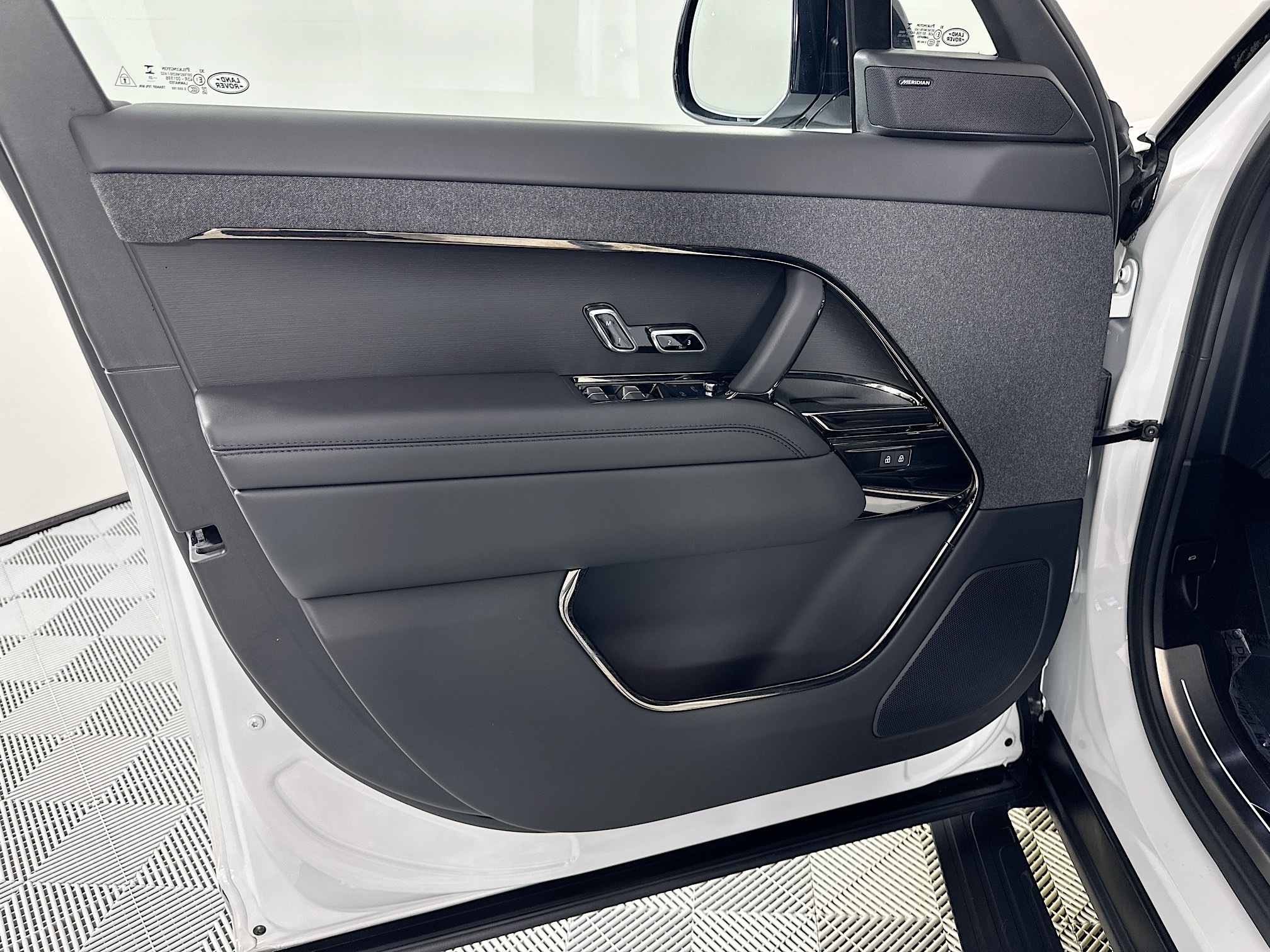 used 2023 Land Rover Range Rover Sport car, priced at $77,995