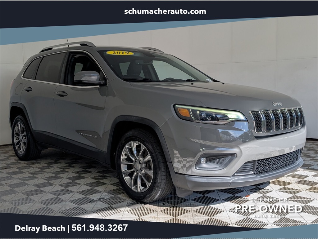 used 2019 Jeep Cherokee car, priced at $13,500