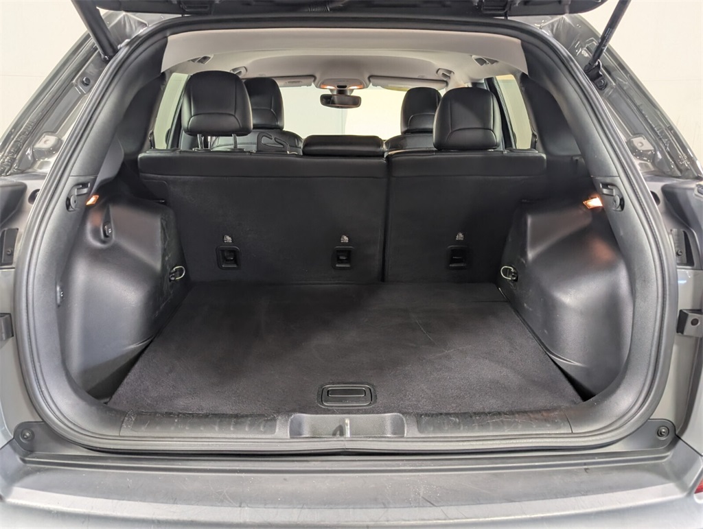 used 2019 Jeep Cherokee car, priced at $13,500