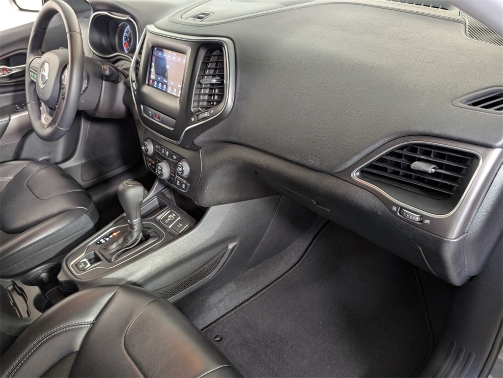 used 2019 Jeep Cherokee car, priced at $13,500