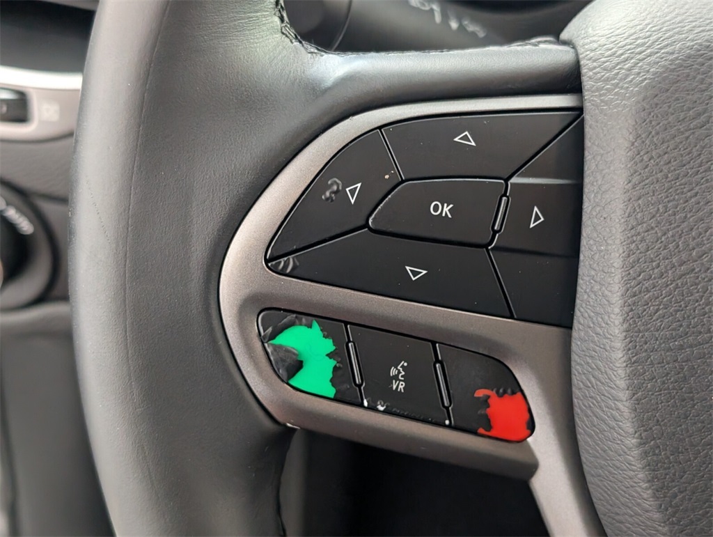 used 2019 Jeep Cherokee car, priced at $13,500