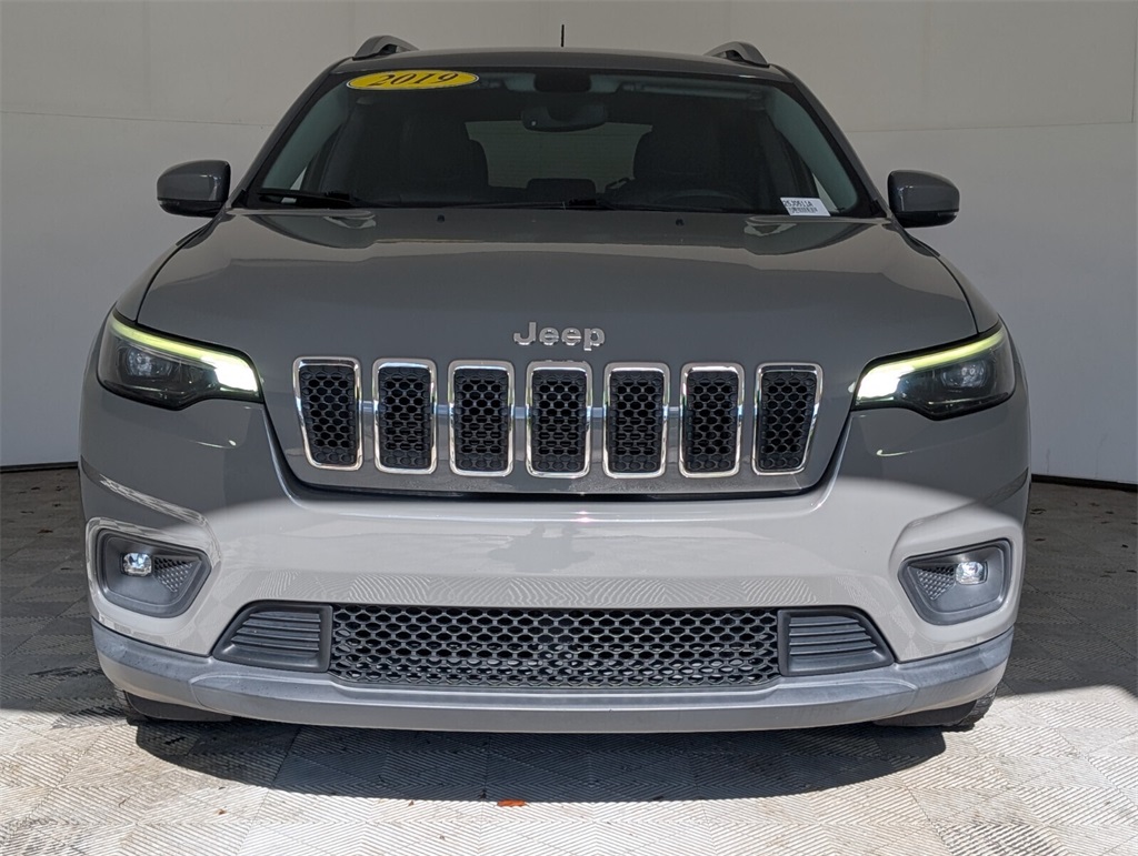 used 2019 Jeep Cherokee car, priced at $13,500