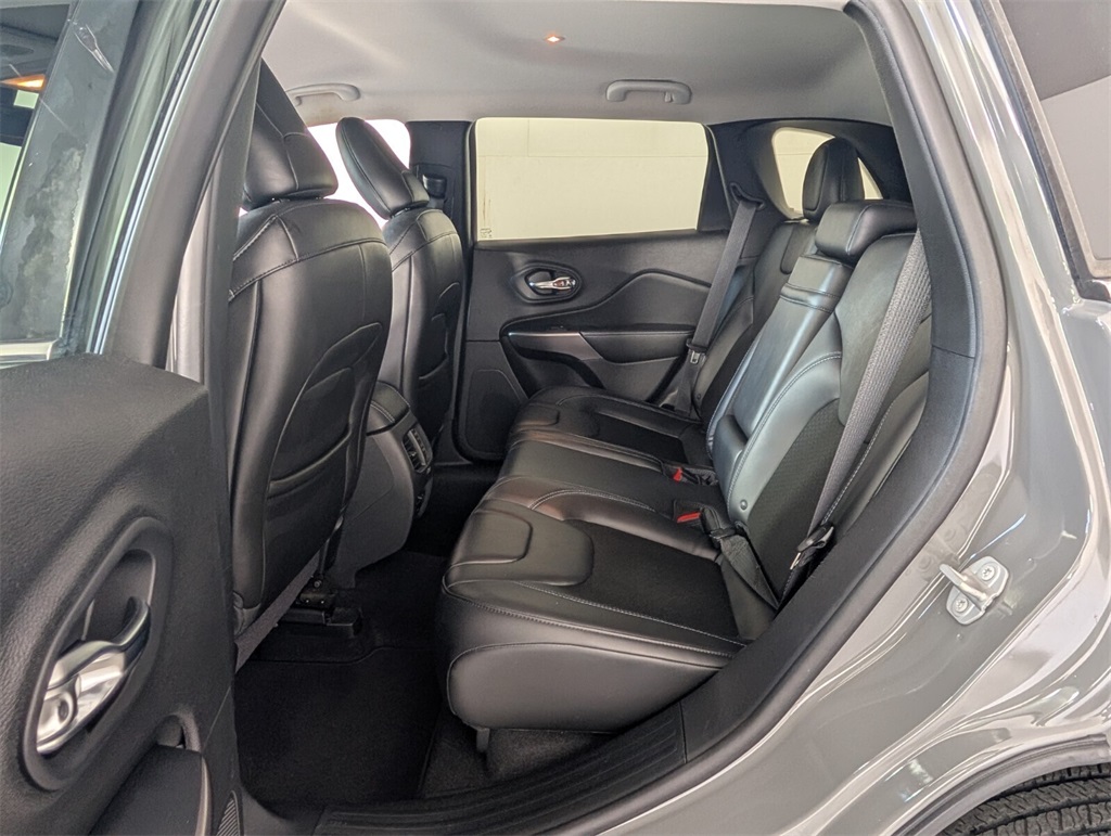 used 2019 Jeep Cherokee car, priced at $13,500