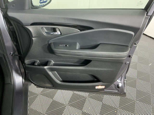 used 2022 Honda Pilot car, priced at $29,055