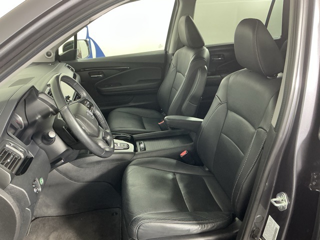 used 2022 Honda Pilot car, priced at $29,055
