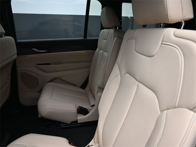 new 2025 Jeep Grand Cherokee L car, priced at $43,999