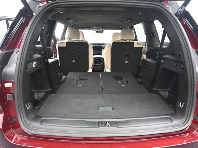 new 2025 Jeep Grand Cherokee L car, priced at $43,999