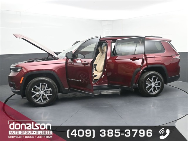 new 2025 Jeep Grand Cherokee L car, priced at $43,999
