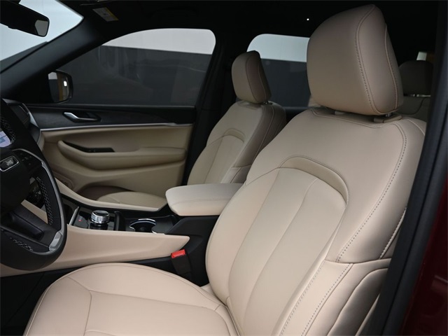 new 2025 Jeep Grand Cherokee L car, priced at $43,999