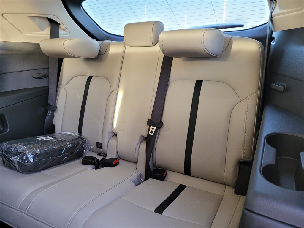 used 2025 Mazda CX-90 car, priced at $35,990