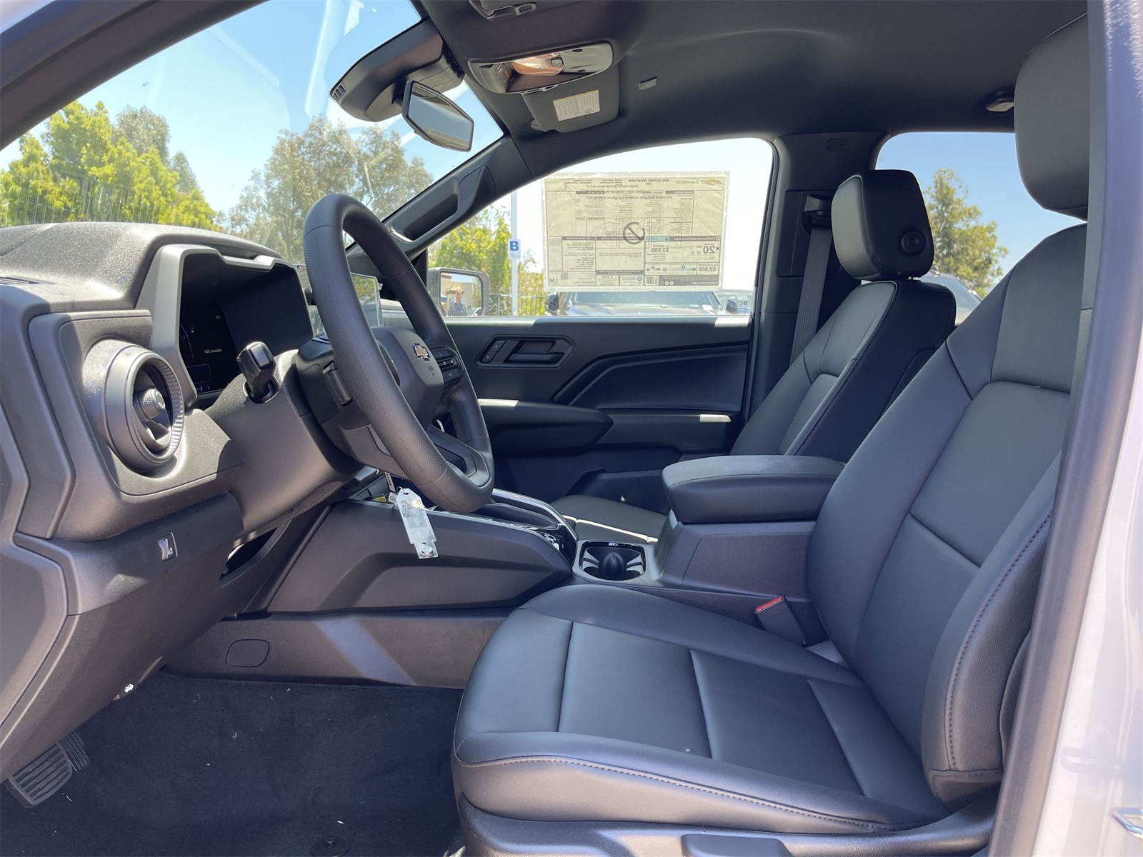 new 2025 Chevrolet Colorado car, priced at $35,610