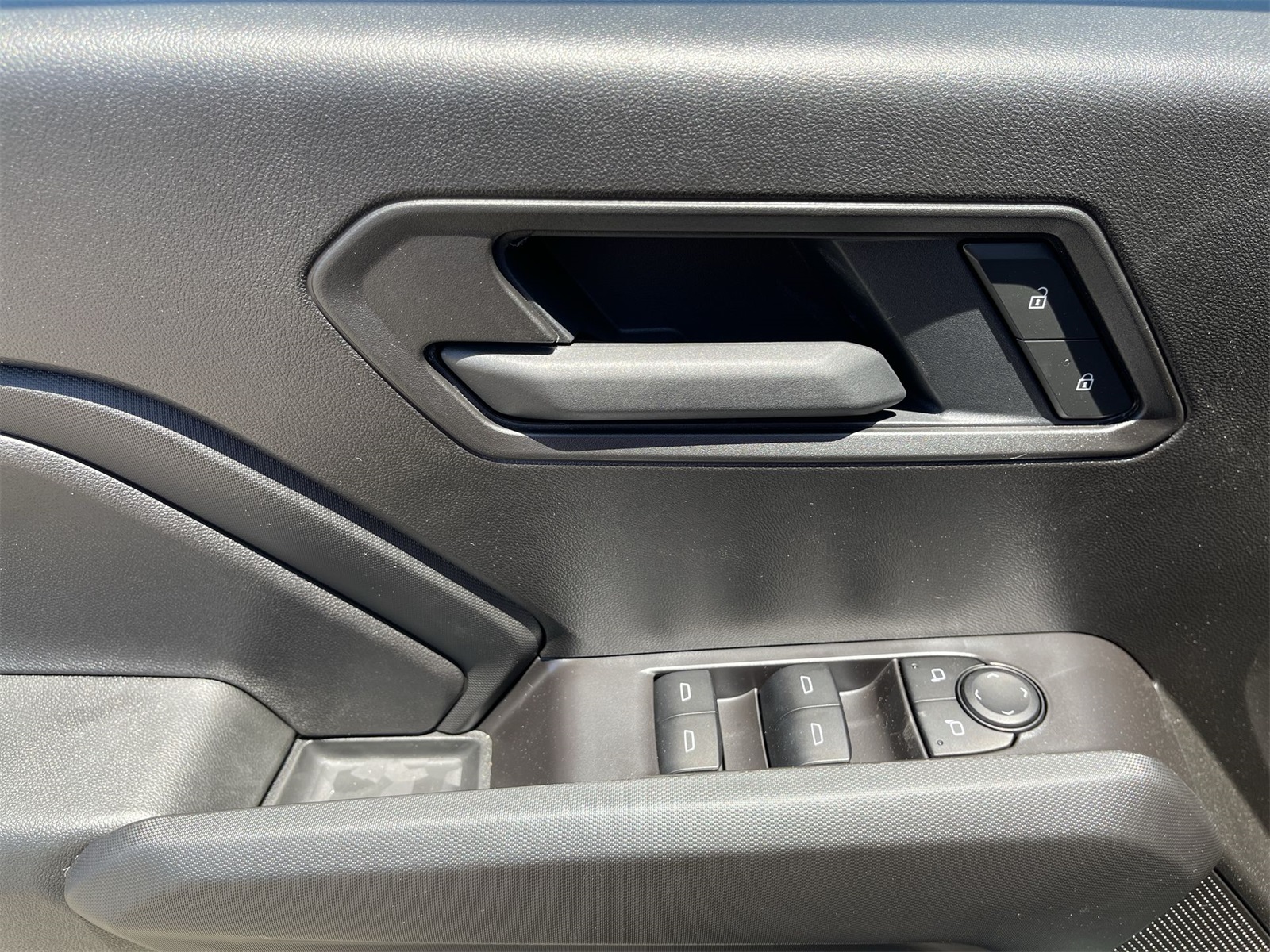new 2025 Chevrolet Colorado car, priced at $35,610