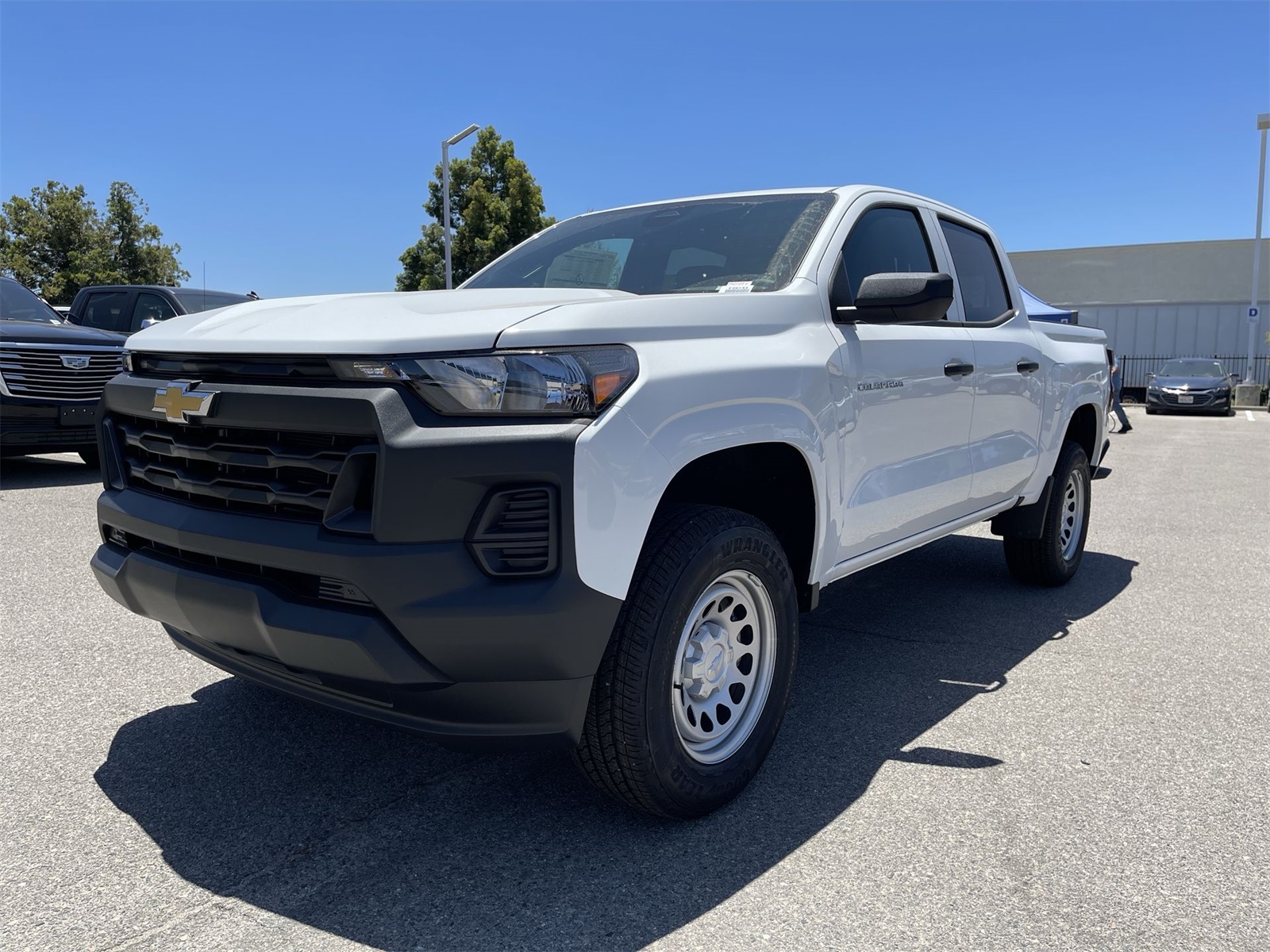 new 2025 Chevrolet Colorado car, priced at $35,610