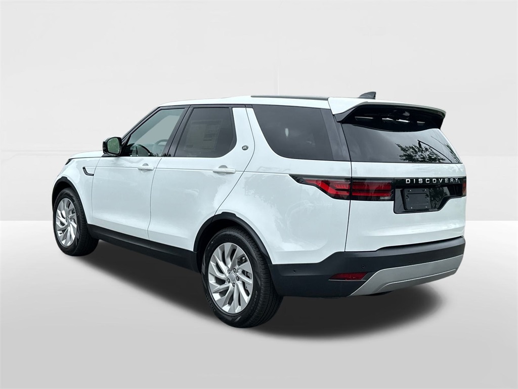 new 2025 Land Rover Discovery car, priced at $64,665