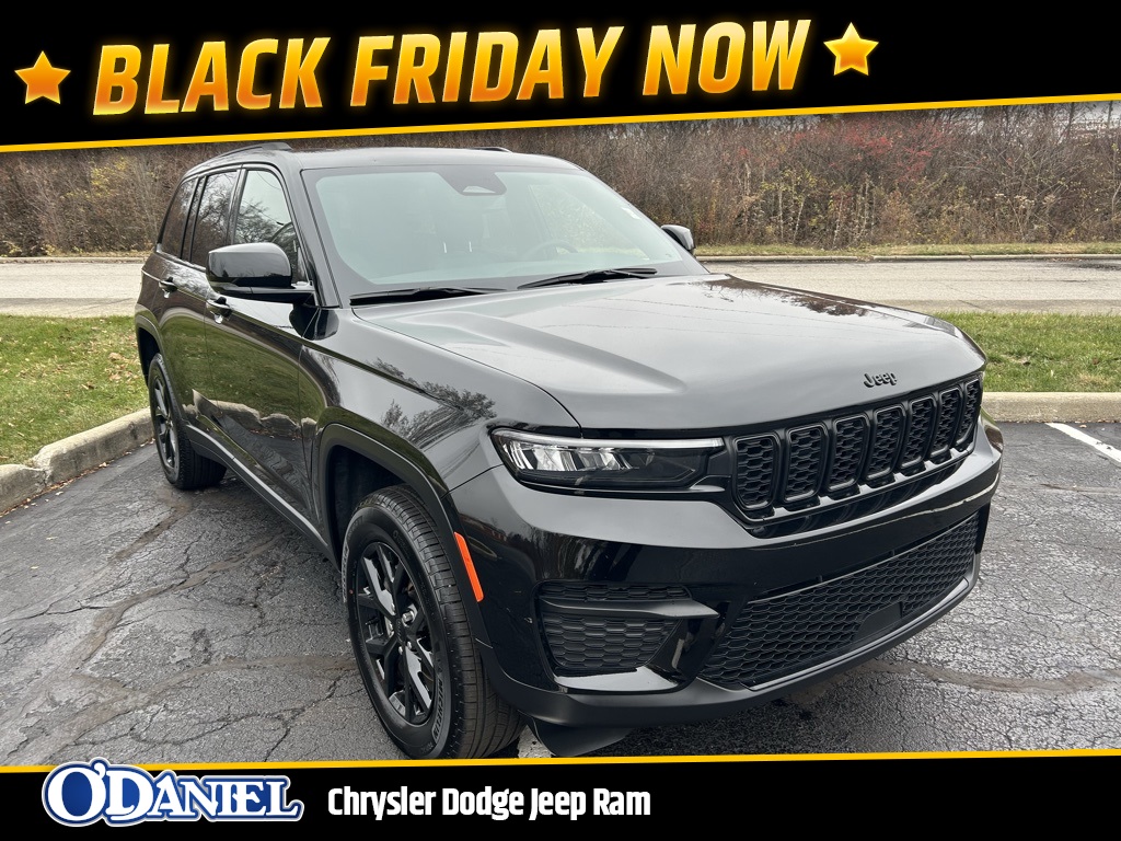 used 2024 Jeep Grand Cherokee car, priced at $34,299