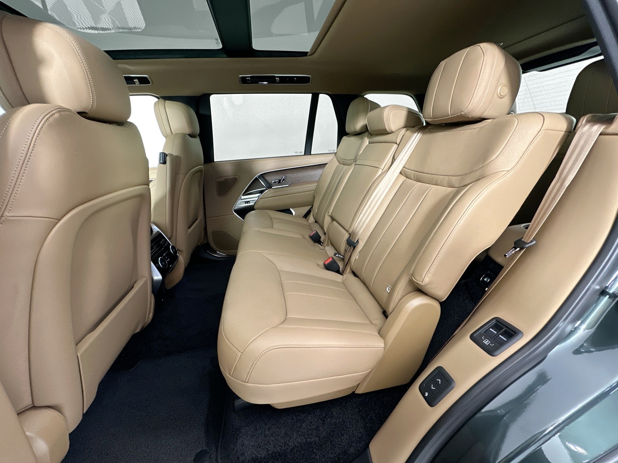 new 2025 Land Rover Range Rover car, priced at $132,780