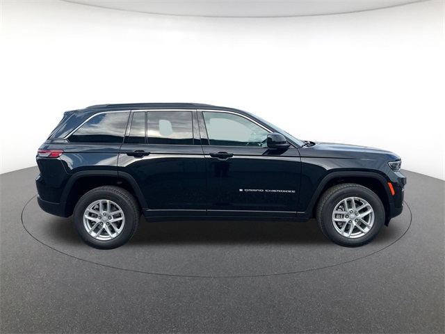 new 2025 Jeep Grand Cherokee car, priced at $37,514