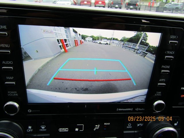 used 2022 Toyota Highlander car, priced at $31,999