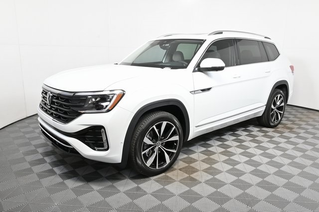 new 2026 Volkswagen Atlas car, priced at $59,099