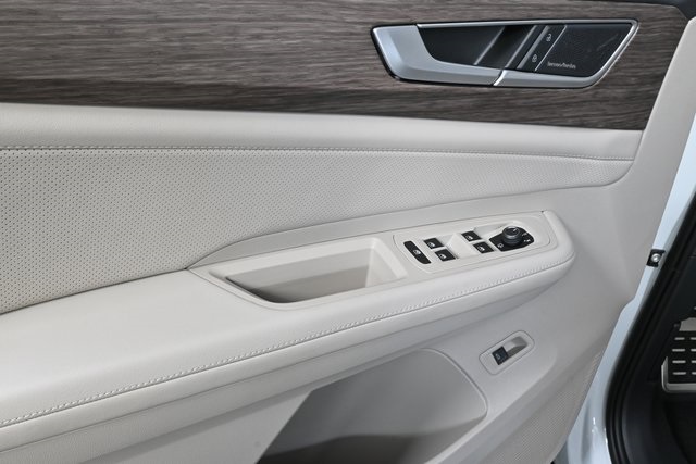new 2026 Volkswagen Atlas car, priced at $59,099