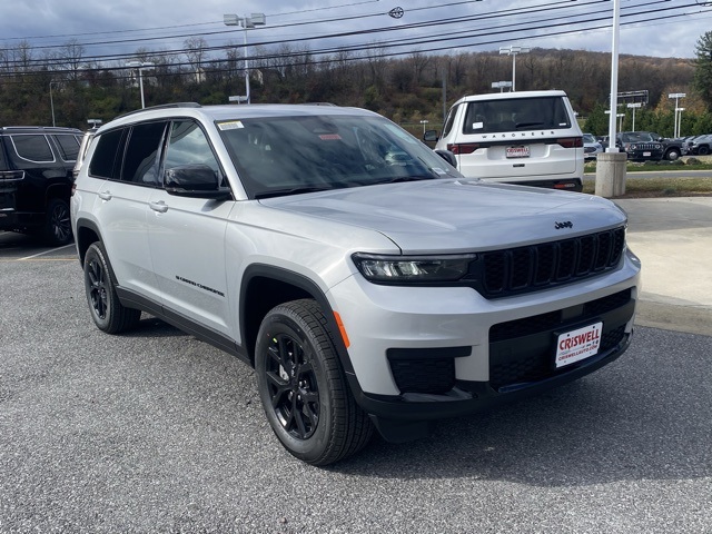 new 2025 Jeep Grand Cherokee L car, priced at $42,049